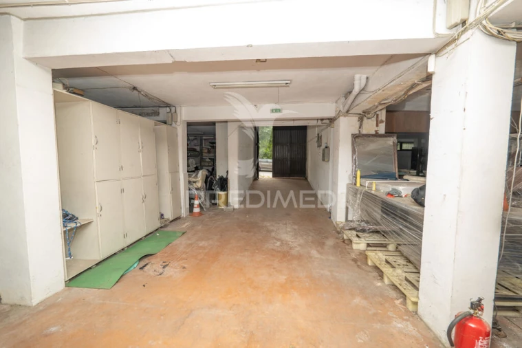 Garagem para Venda em Braga (Maximinos, Sé e Cividade) Foto 10