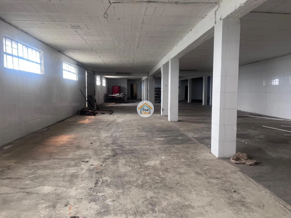 Armazém para Venda em Fiães Foto 11