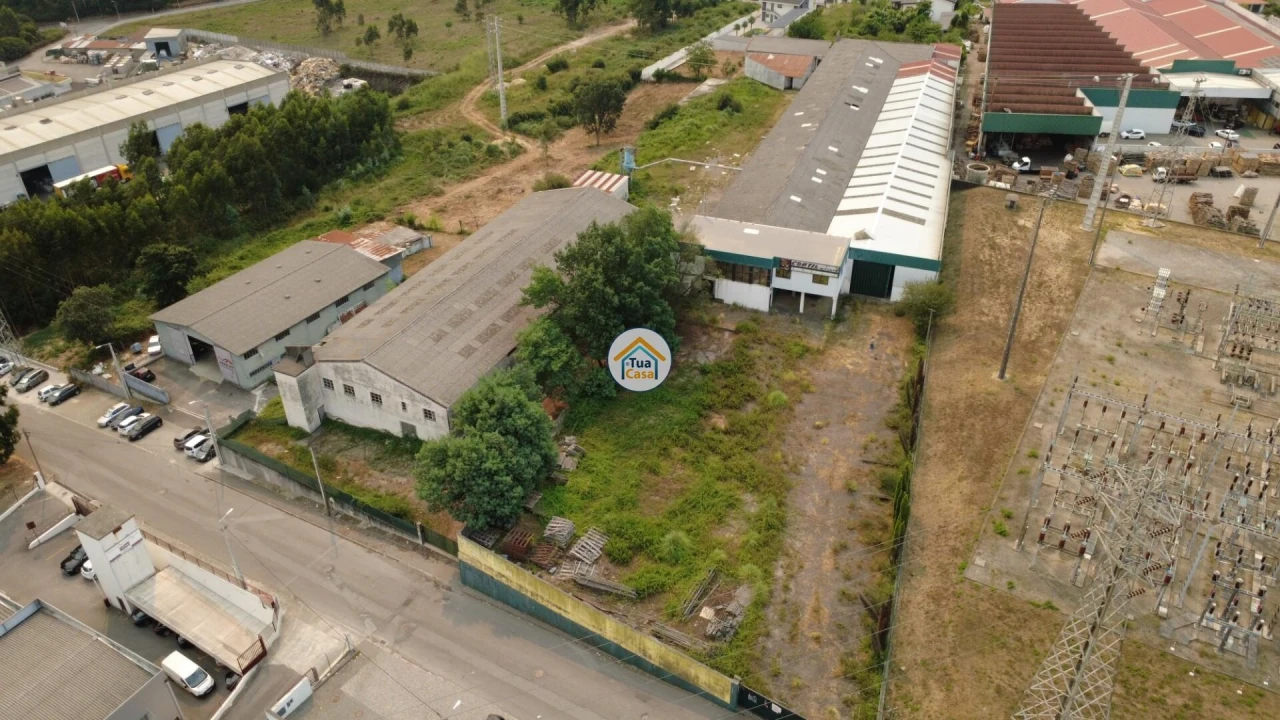 Armazém para Venda em Fiães Foto 18