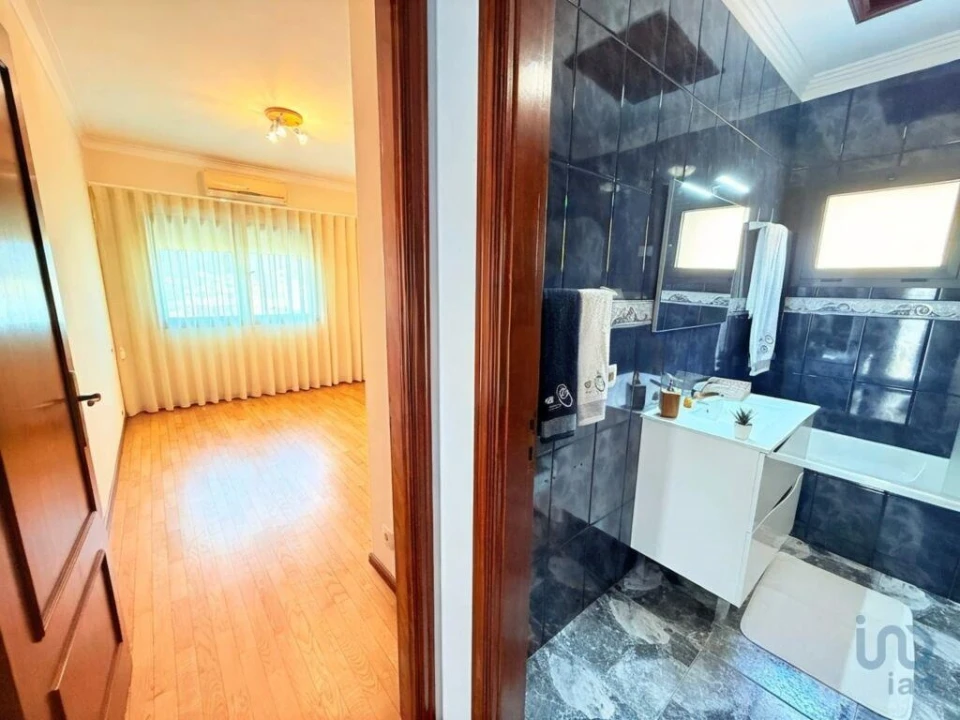 Moradia T3 para Venda em Campo e Sobrado Foto 14