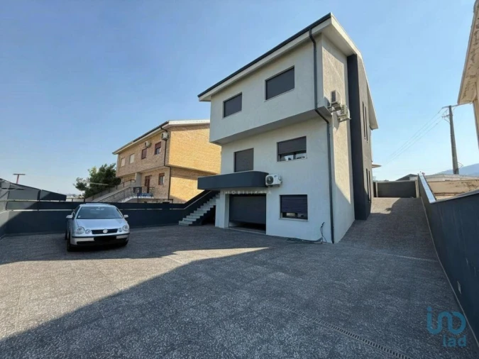 Moradia T3 para Venda em Campo e Sobrado Foto 2