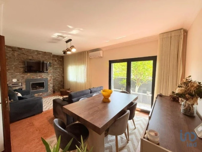 Moradia T3 para Venda em Campo e Sobrado Foto 9