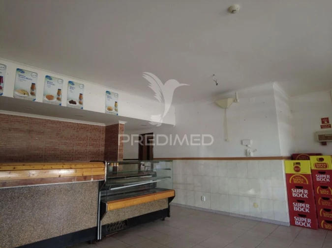 Loja para Arrendamento em Olhão Foto 5