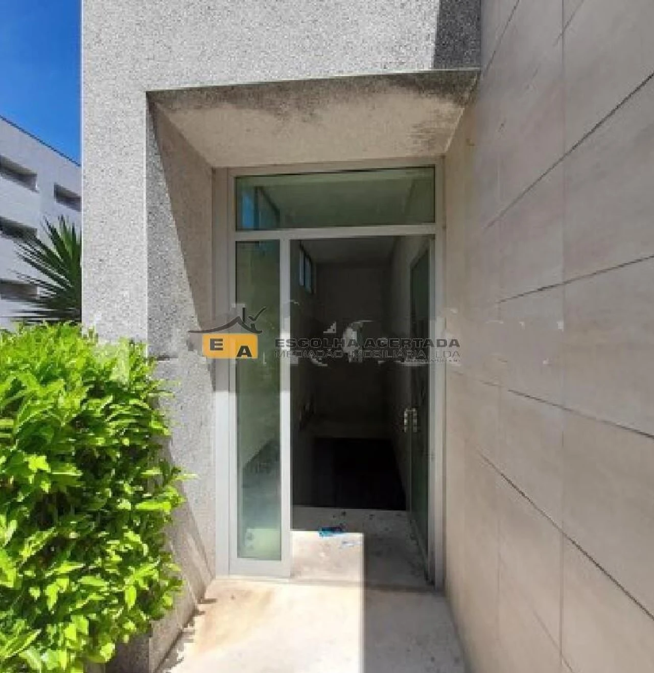 Armazém para Venda em Caldas de Vizela (São Miguel e São João) Foto 2