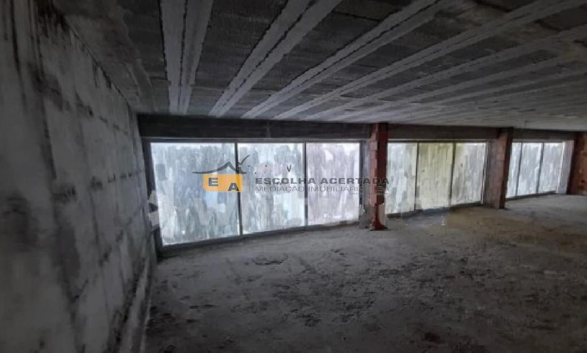 Armazém para Venda em Caldas de Vizela (São Miguel e São João) Foto 4