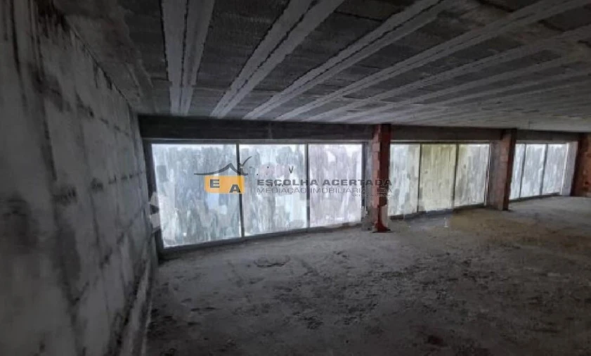 Armazém para Venda em Caldas de Vizela (São Miguel e São João) Foto 4