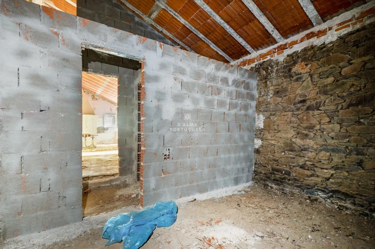 Moradia T4 para Venda em Almodôvar e Graça dos Padrões Foto 6