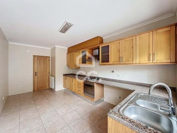 Apartamento T3 para Venda em Caldas da Rainha - Santo Onofre e Serra do Bouro