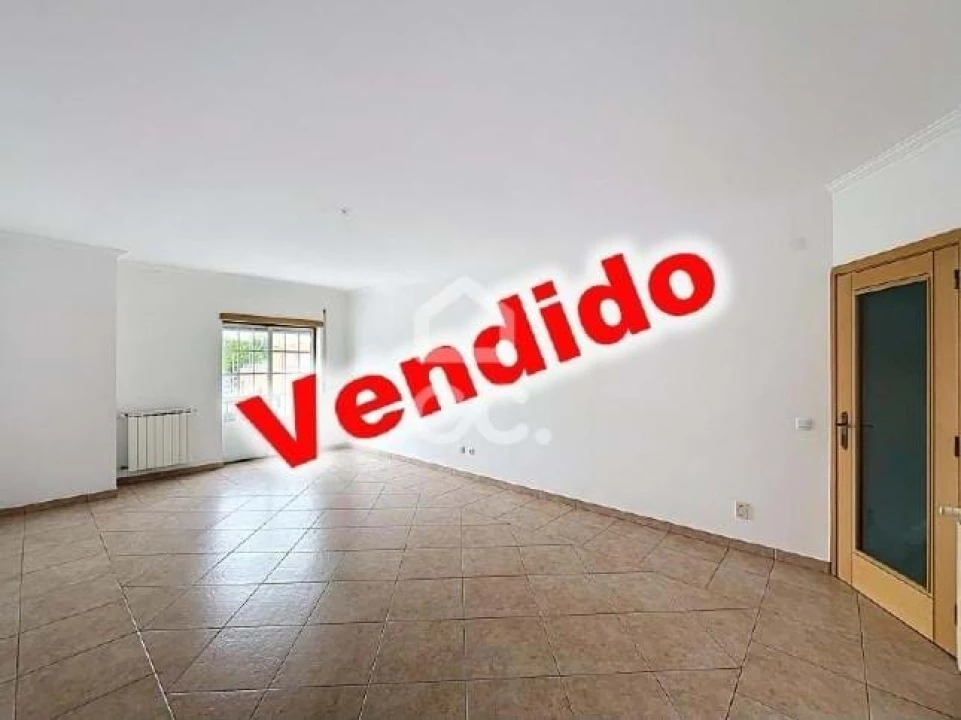 Apartamento T3 para Venda em Caldas da Rainha - Santo Onofre e Serra do Bouro Foto 1