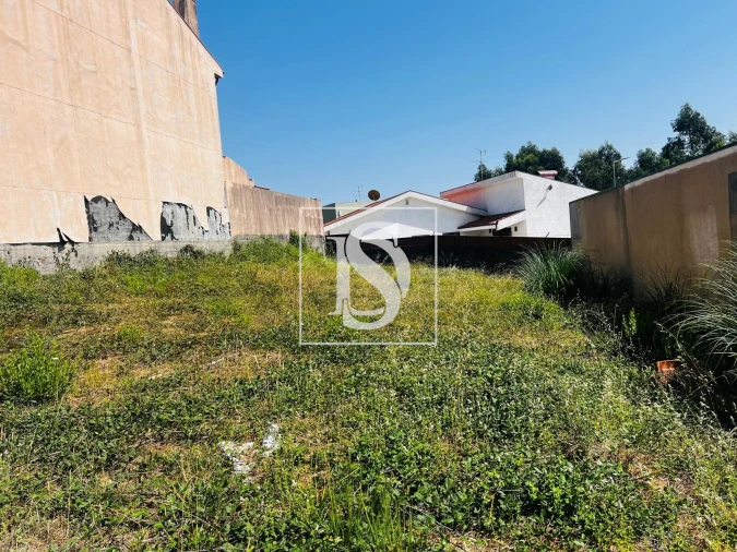 Terreno para Venda em Santa Marinha e São Pedro da Afurada Foto 1