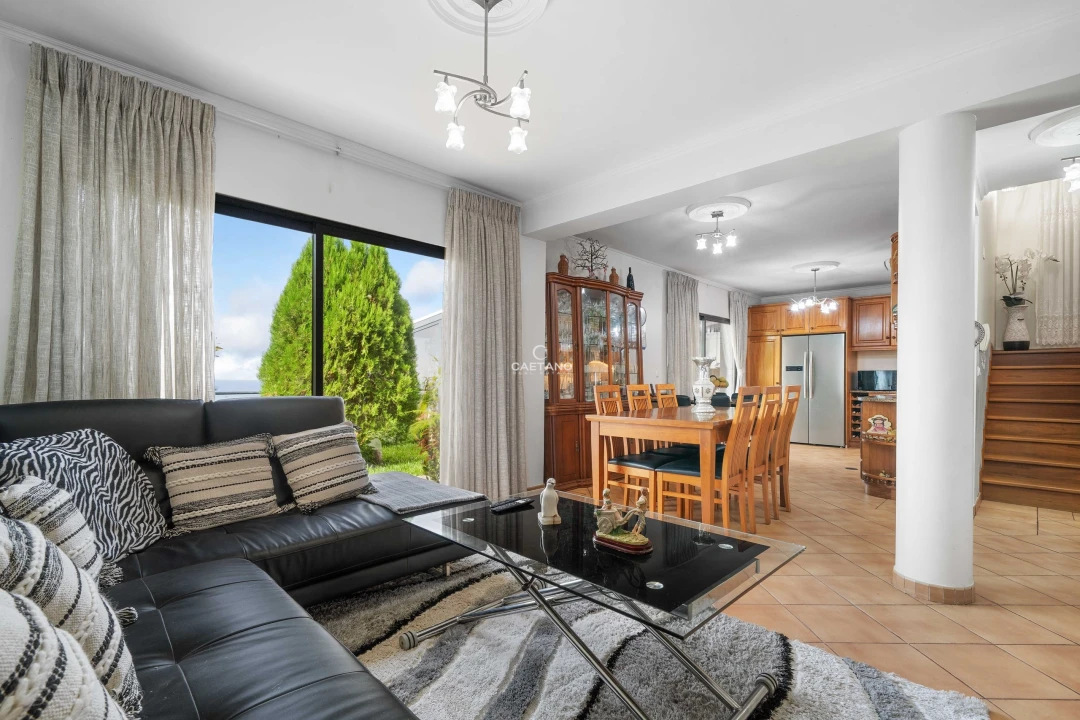 Moradia T4 para Venda em Ponta Delgada Foto 34