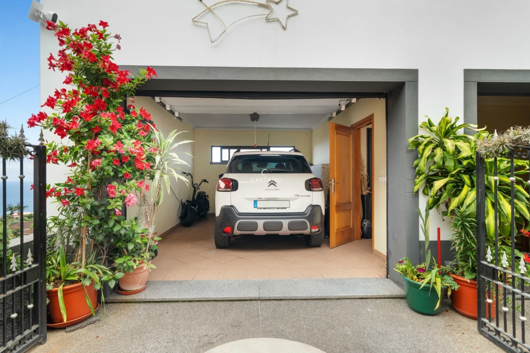 Moradia T4 para Venda em Ponta Delgada Foto 14