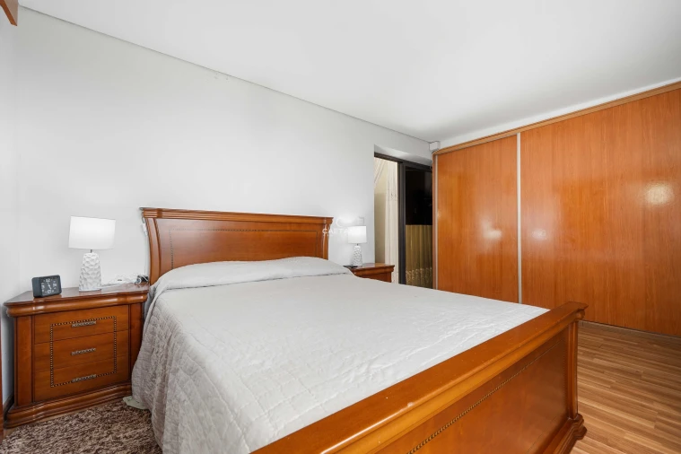 Moradia T4 para Venda em Ponta Delgada Foto 7