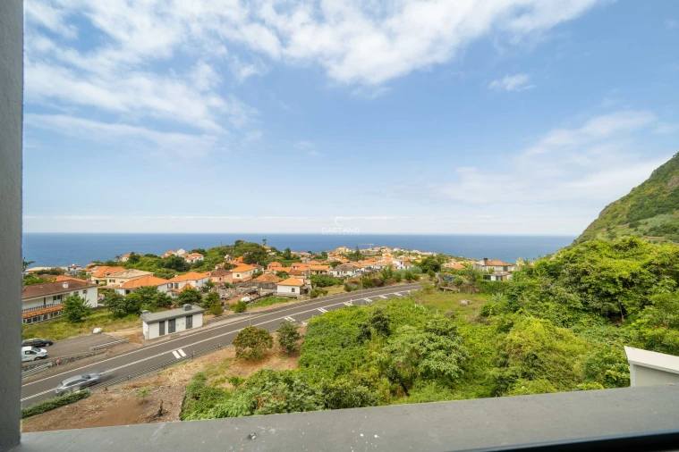 Moradia T4 para Venda em Ponta Delgada Foto 9