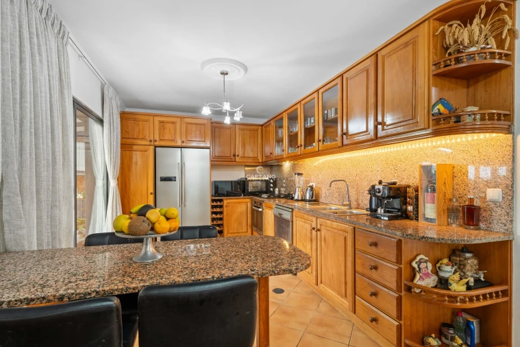 Moradia T4 para Venda em Ponta Delgada Foto 37