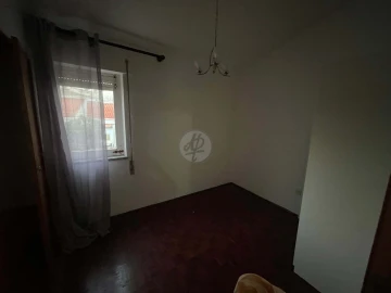Moradia T2 para Venda em Lagos (São Sebastião e Santa Maria)