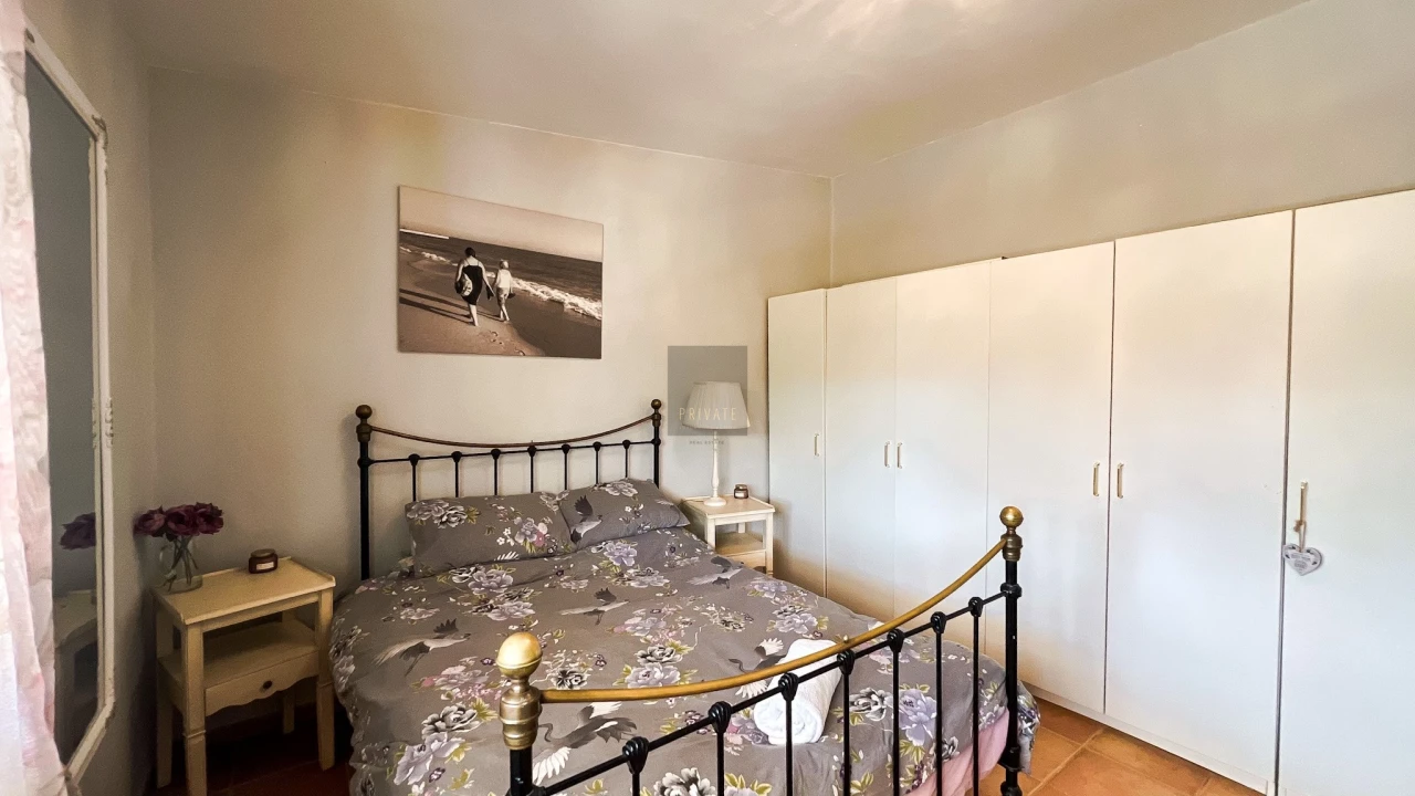 Moradia T5 para Venda em Santa Barbara de Nexe Foto 19