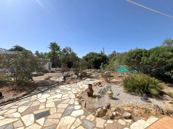 Moradia T5 para Venda em Santa Barbara de Nexe Foto 74