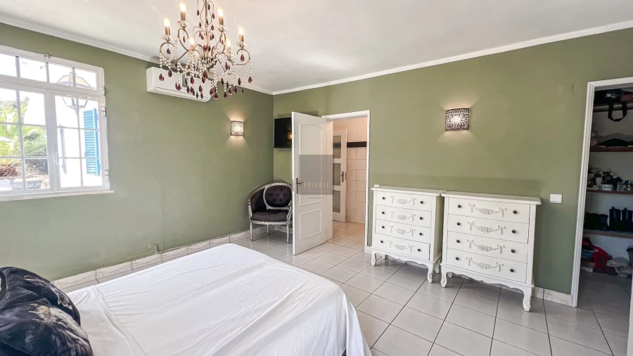 Moradia T5 para Venda em Santa Barbara de Nexe Foto 61