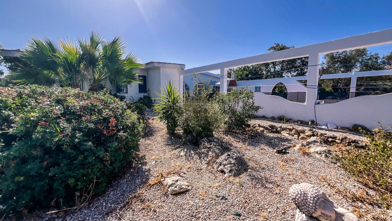 Moradia T5 para Venda em Santa Barbara de Nexe Foto 45