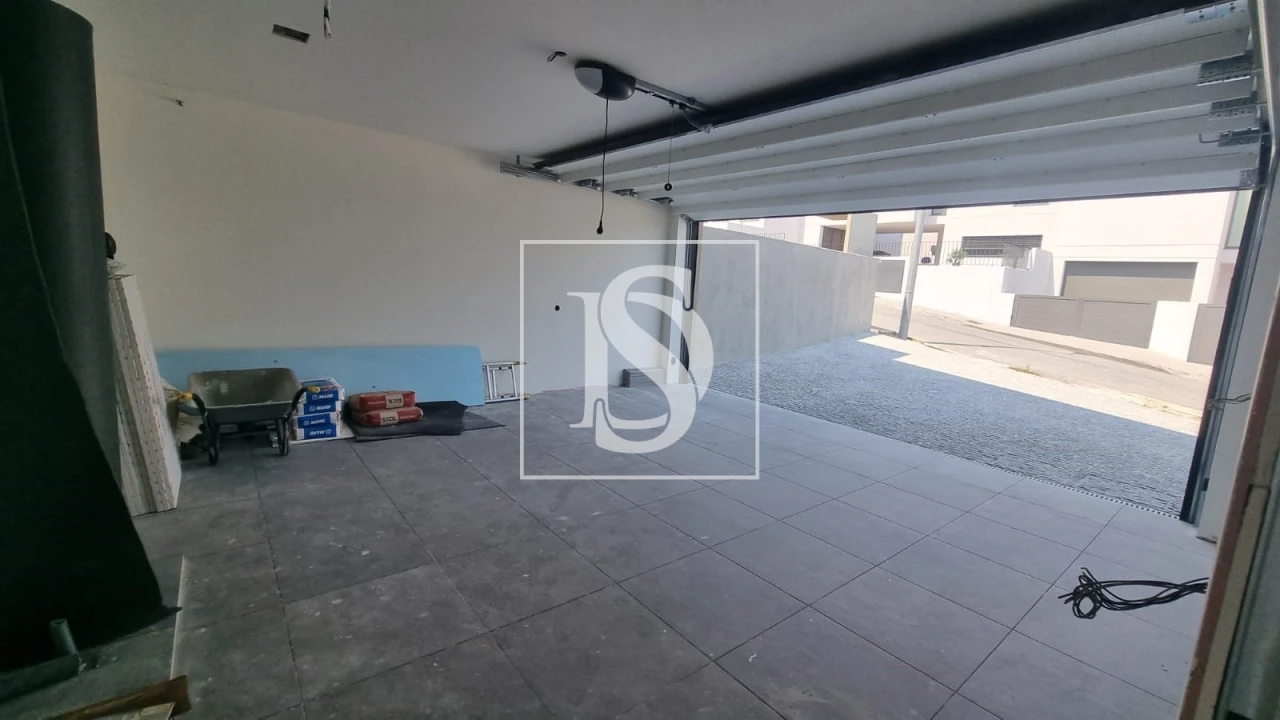 Moradia T3 para Venda em Lanhoso Foto 34