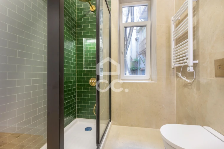 Apartamento T5 para Venda em Santo António Foto 5