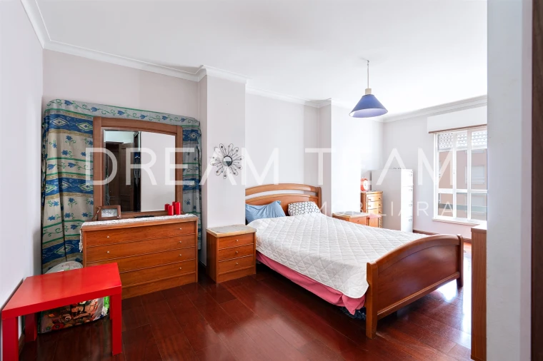 Apartamento T2 para Venda em Rio de Mouro Foto 6
