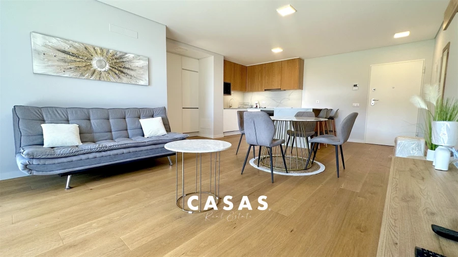 Apartamento T2 para Arrendamento em Santo Antonio Foto 9