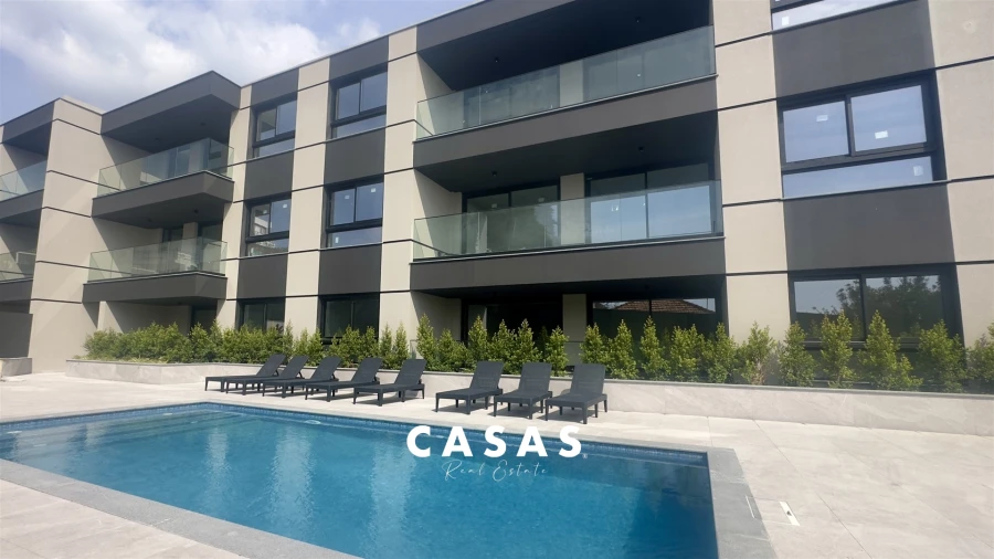 Apartamento T2 para Arrendamento em Santo Antonio