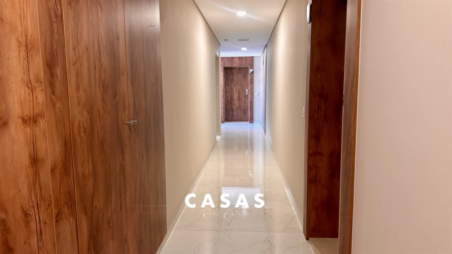 Apartamento T2 para Arrendamento em Santo Antonio Foto 32