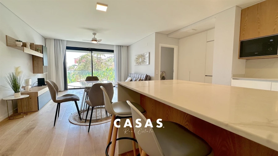 Apartamento T2 para Arrendamento em Santo Antonio Foto 4