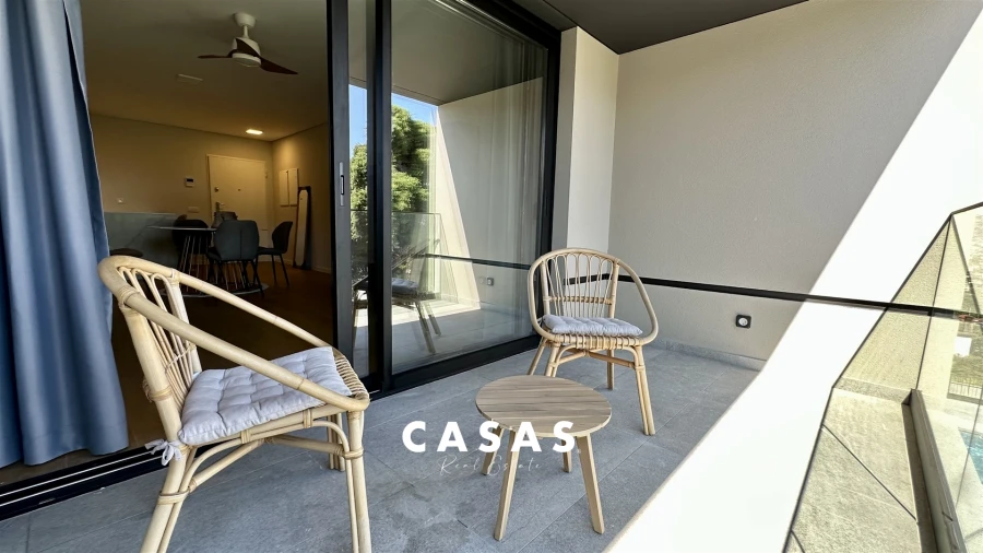 Apartamento T2 para Arrendamento em Santo Antonio Foto 7