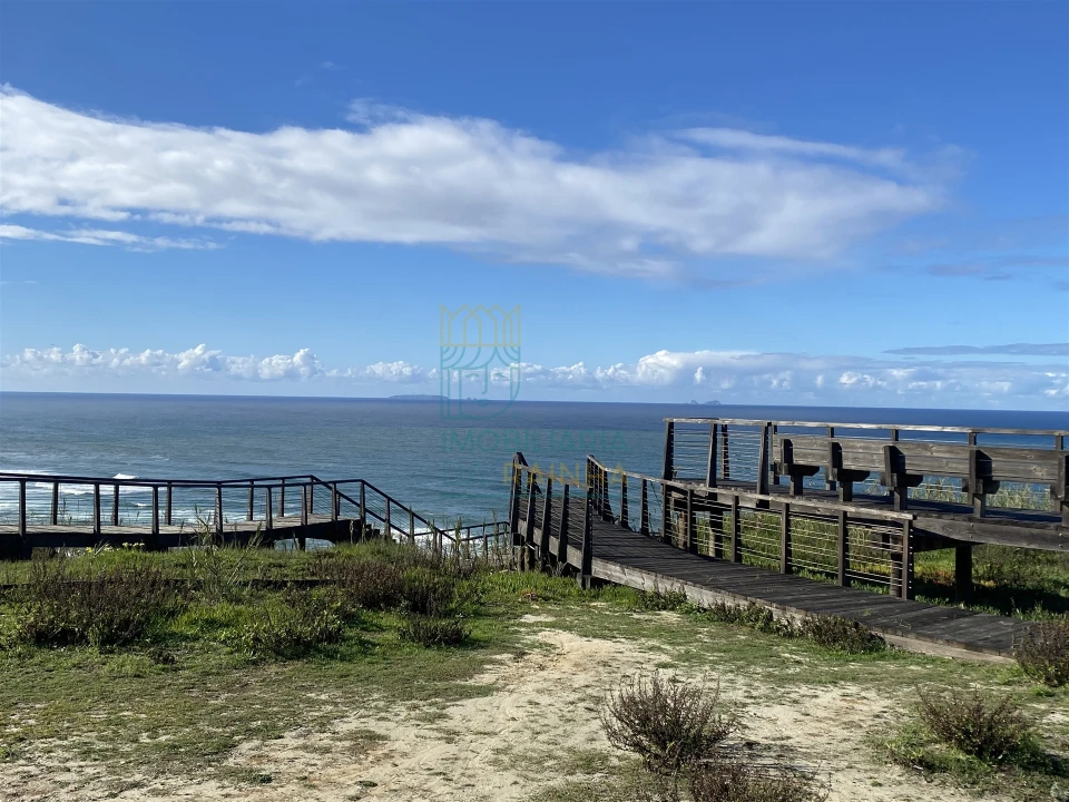 Moradia T2 para Venda em Olho Marinho Foto 29