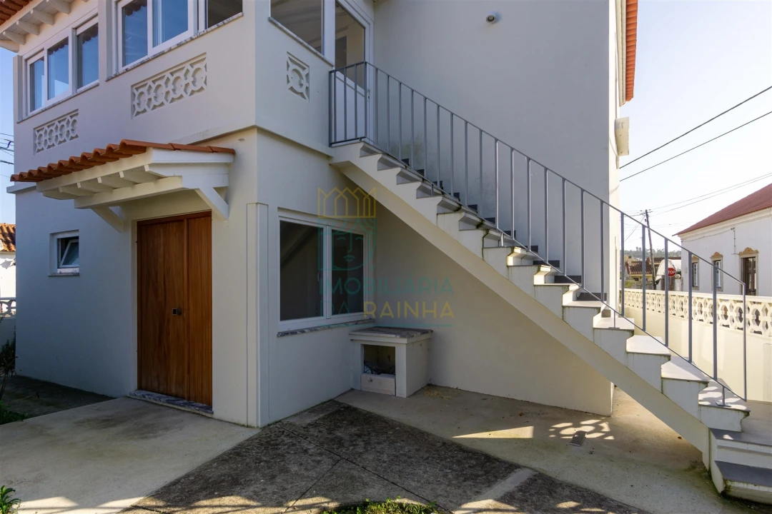 Moradia T2 para Venda em Olho Marinho Foto 23