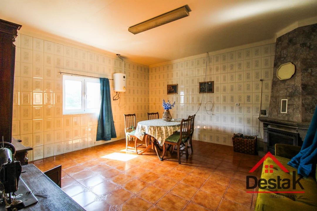 Quinta T3 para Venda em Arcozelo das Maias Foto 14