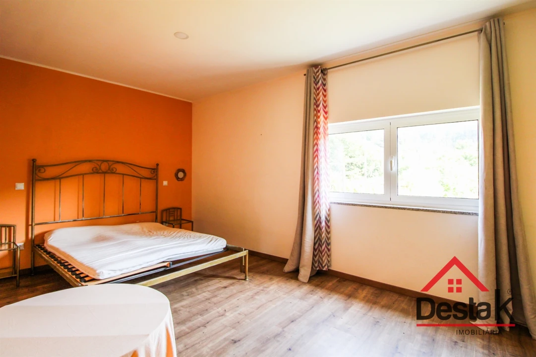 Quinta T3 para Venda em Arcozelo das Maias Foto 24