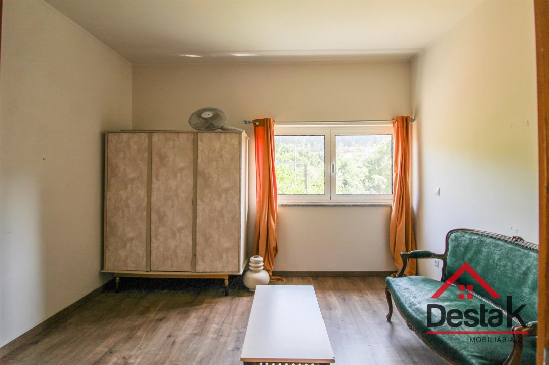 Quinta T3 para Venda em Arcozelo das Maias Foto 22