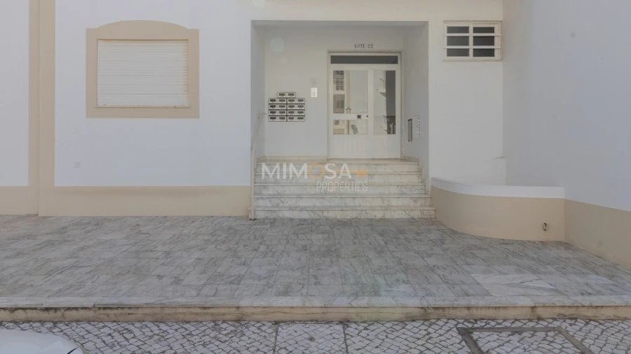 Apartamento T3 para Arrendamento em Lagos (São Sebastião e Santa Maria) Foto 25