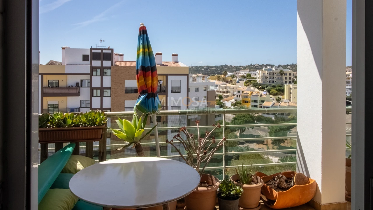 Apartamento T3 para Arrendamento em Lagos (São Sebastião e Santa Maria) Foto 22