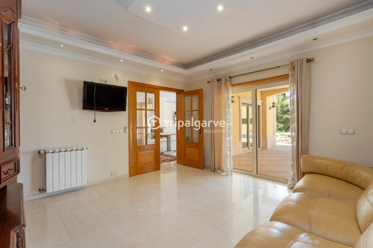 Moradia T4 para Venda em Albufeira e Olhos de Água Foto 24