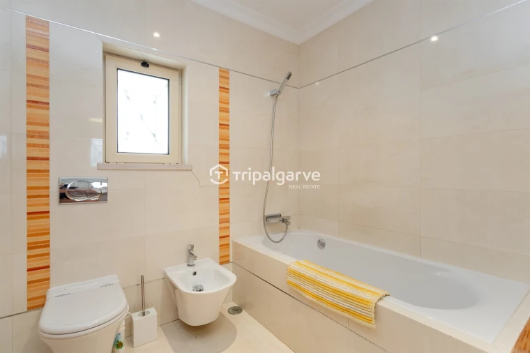 Moradia T4 para Venda em Albufeira e Olhos de Água Foto 38