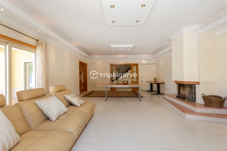 Moradia T4 para Venda em Albufeira e Olhos de Água Foto 22