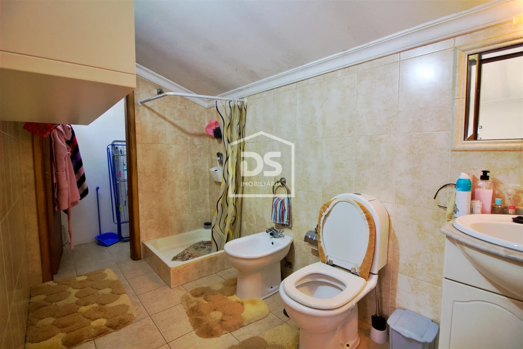 Moradia T3 para Venda em Croca Foto 18