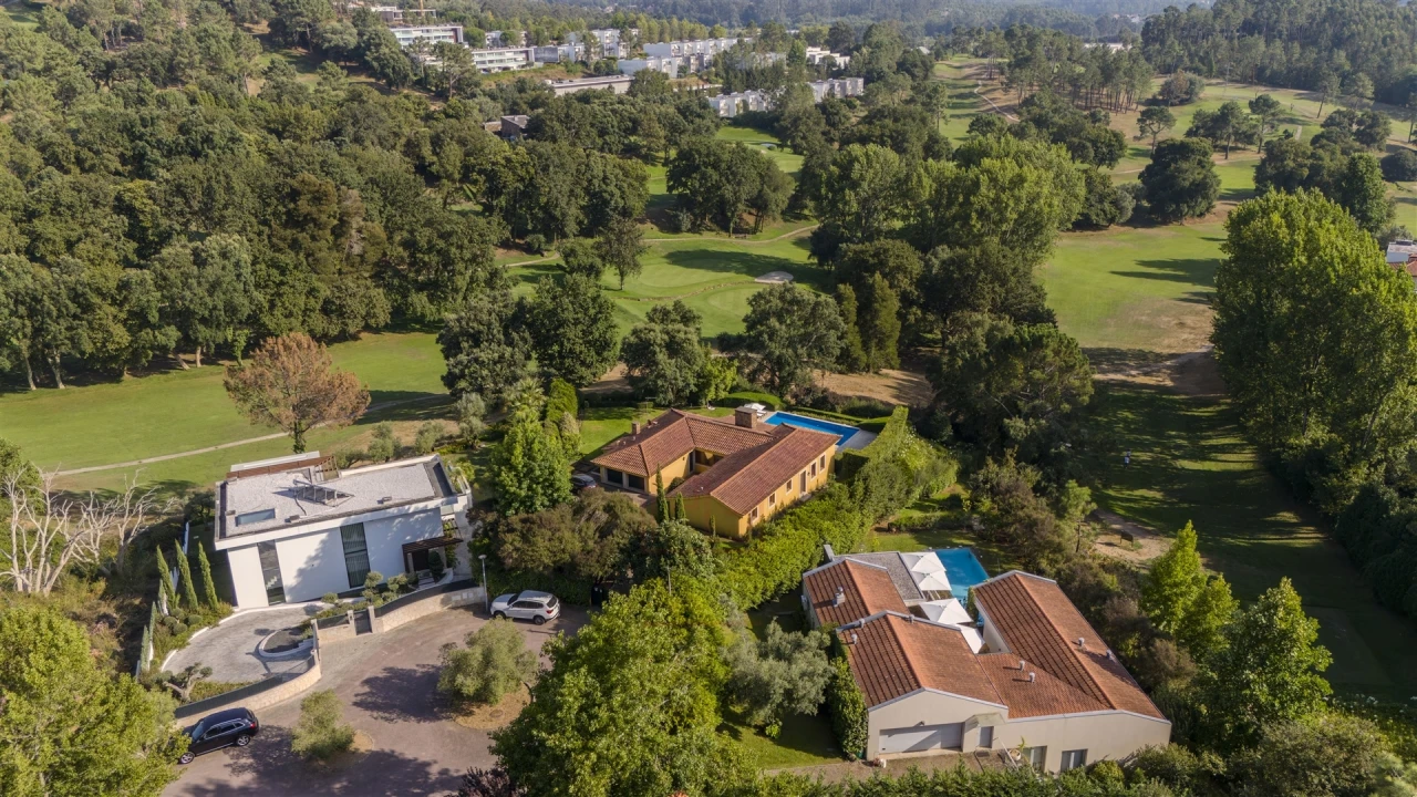 Moradia T4 para Venda em Feitosa Foto 38