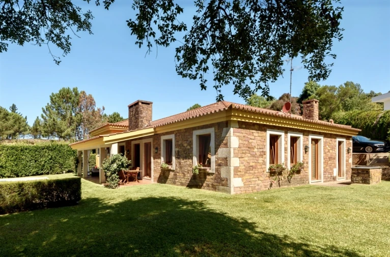 Moradia T4 para Venda em Feitosa Foto 10