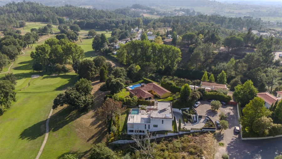 Moradia T4 para Venda em Feitosa Foto 37