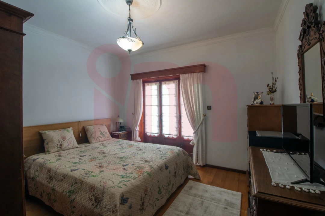 Moradia T3 para Venda em Vilarinho Foto 9