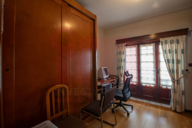 Moradia T3 para Venda em Vilarinho Foto 11