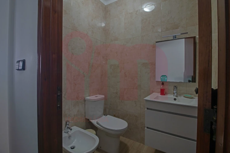 Moradia T3 para Venda em Vilarinho Foto 12