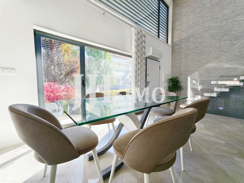 Moradia T3 para Arrendamento em Santa Iria de Azoia, São João da Talha e Bobadela Foto 14